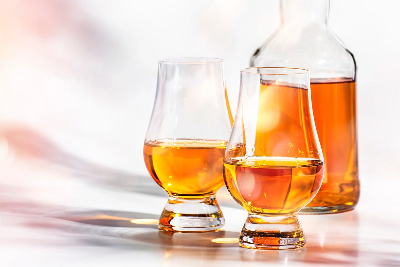 Glencairn whisky glass - perfect for whisky tasting Glencairn whisky glass - perfect for whisky tasting for whisky lovers